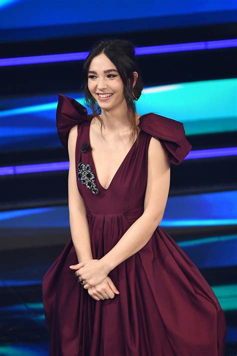 matilda de angelis prada sanremo|Sanremo 2021: the best outfits and beauty looks of the first evening.